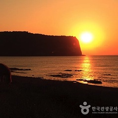 Seongsan_Sunrise_peak2.jpg