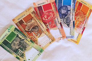 african-currency-1219146_1920.jpg