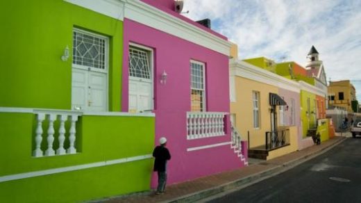 See the colorful cottages of the Bo-Kaap