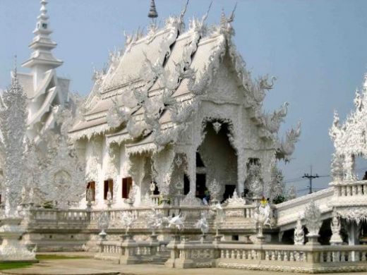 Wat Rong Kung in Chiang Rai