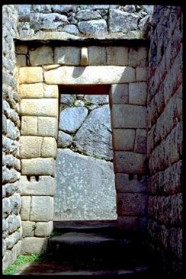 Discover Incan architecture