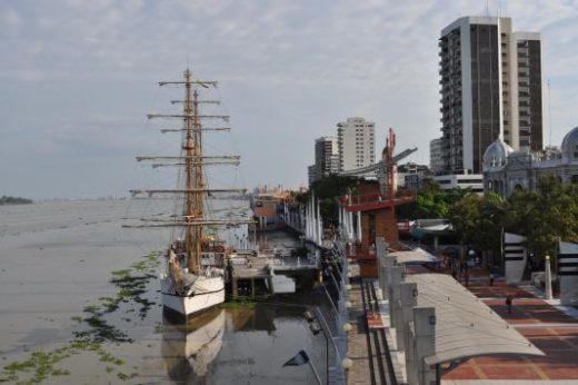 Arrive in the busy waterfront city of Guayaquil