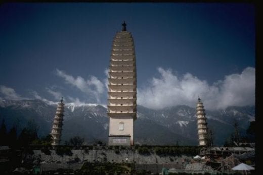 Visit the Three Pagodas of Dali
