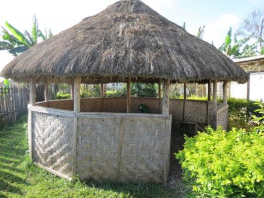 The "waiting lounge" at a PNG airstrip