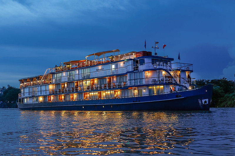 Jayavarman mekong cruise boat sunset