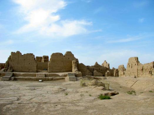 See the temple ruins at Jiaohe