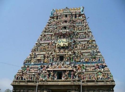 Visit the famous Kapaleeshwarar Temple