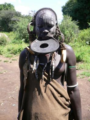 Meet Mursi women and their tribes people