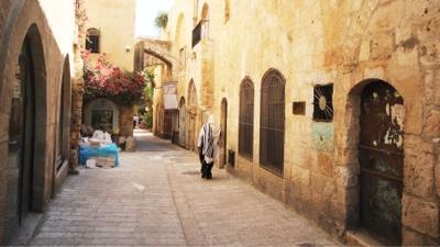 Explore the charming alleys of the Old City constructed with Jerusalem stone (photo by Katie Dochen)