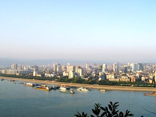 Yichang is a thriving big city