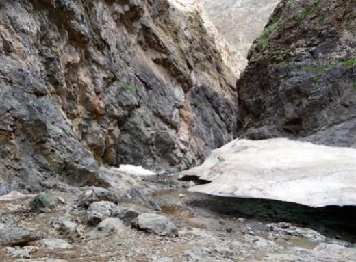 Ice formation in the Yol Valley Gorge