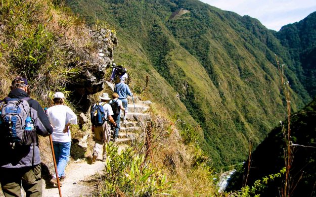 Group hikes Inca Trail in Peru