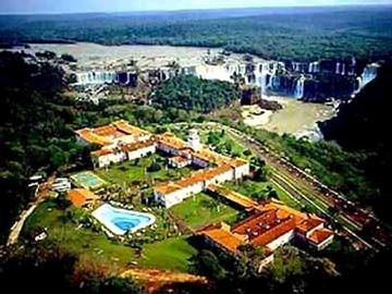 Hotel das Cataratas within the national park