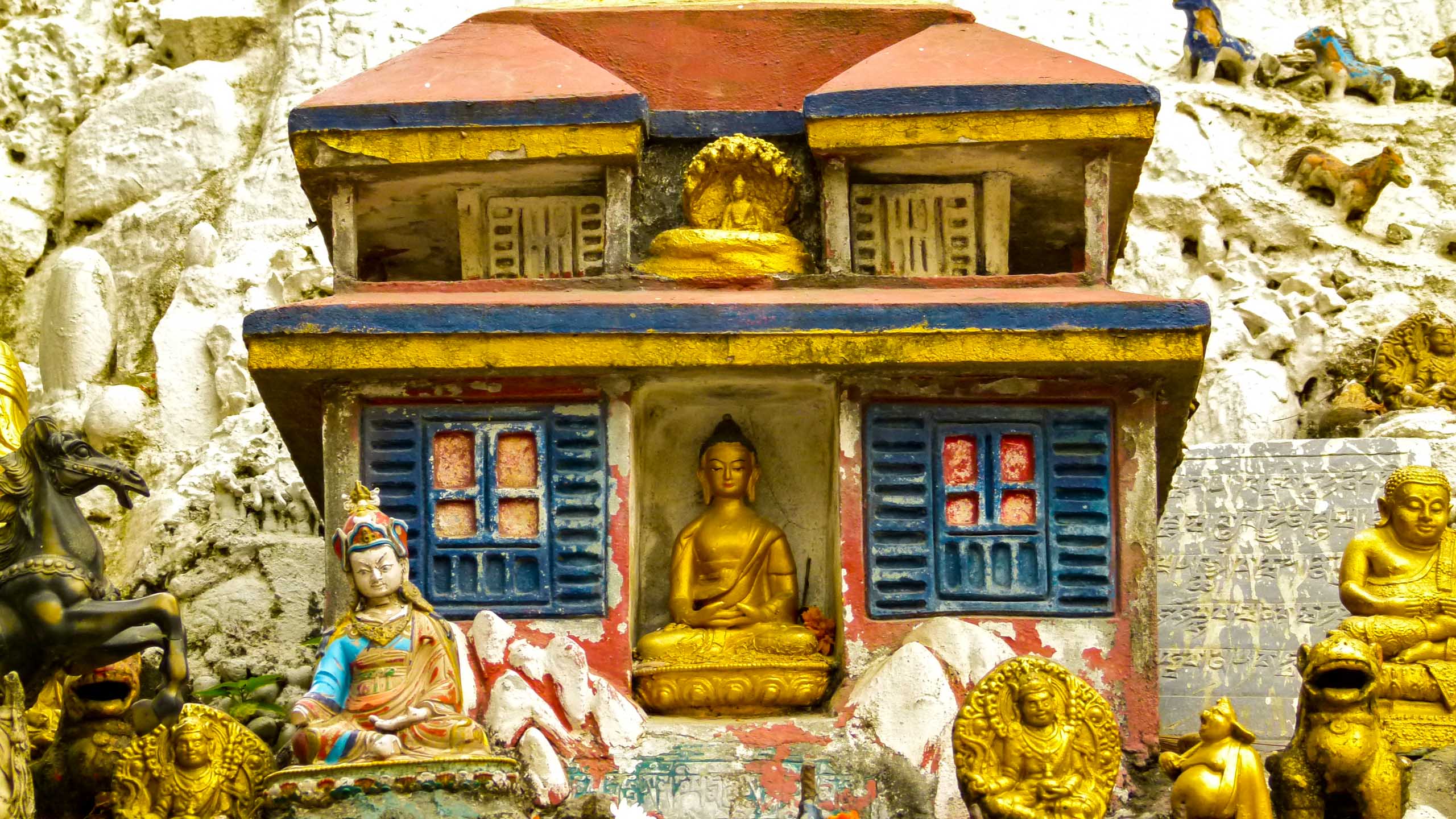 Buddha statuette in Nepal