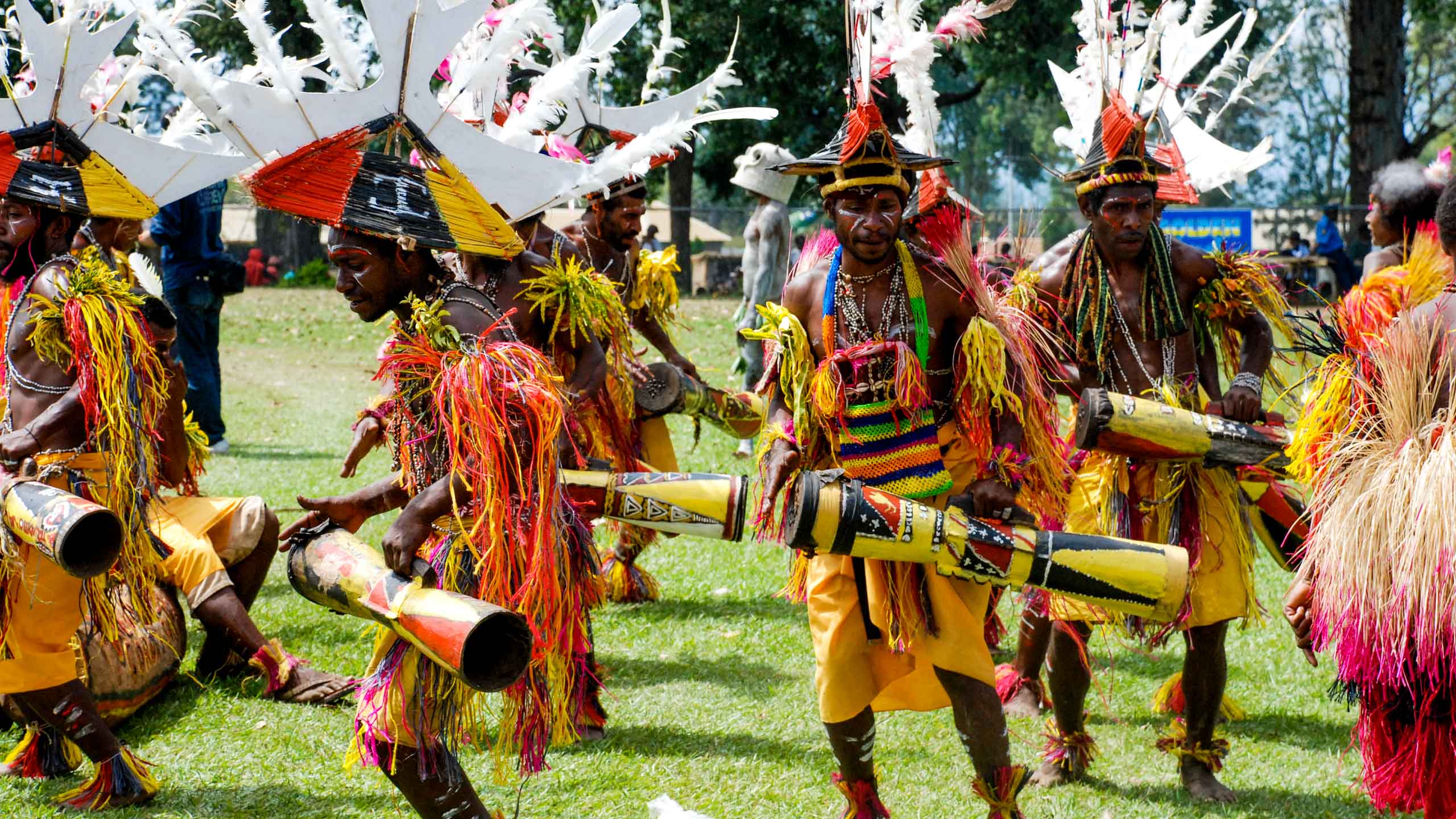 Papua New Guinea show performance