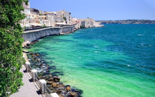 walkway in Ortygia