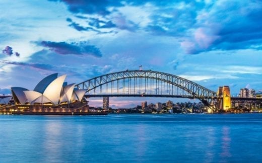 Sidney Opera House and bridge