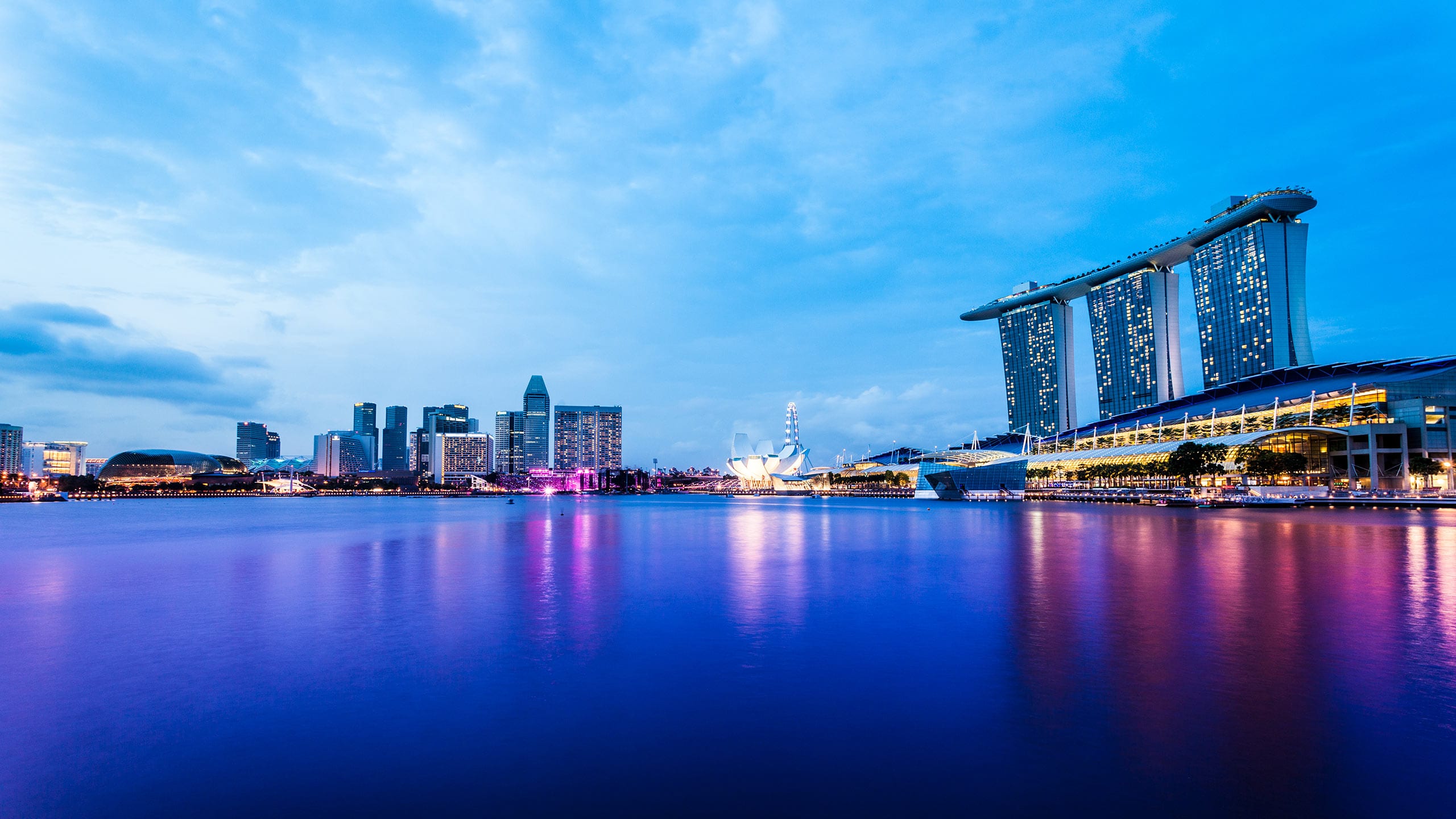 Singapore Marina Bay at Dusk