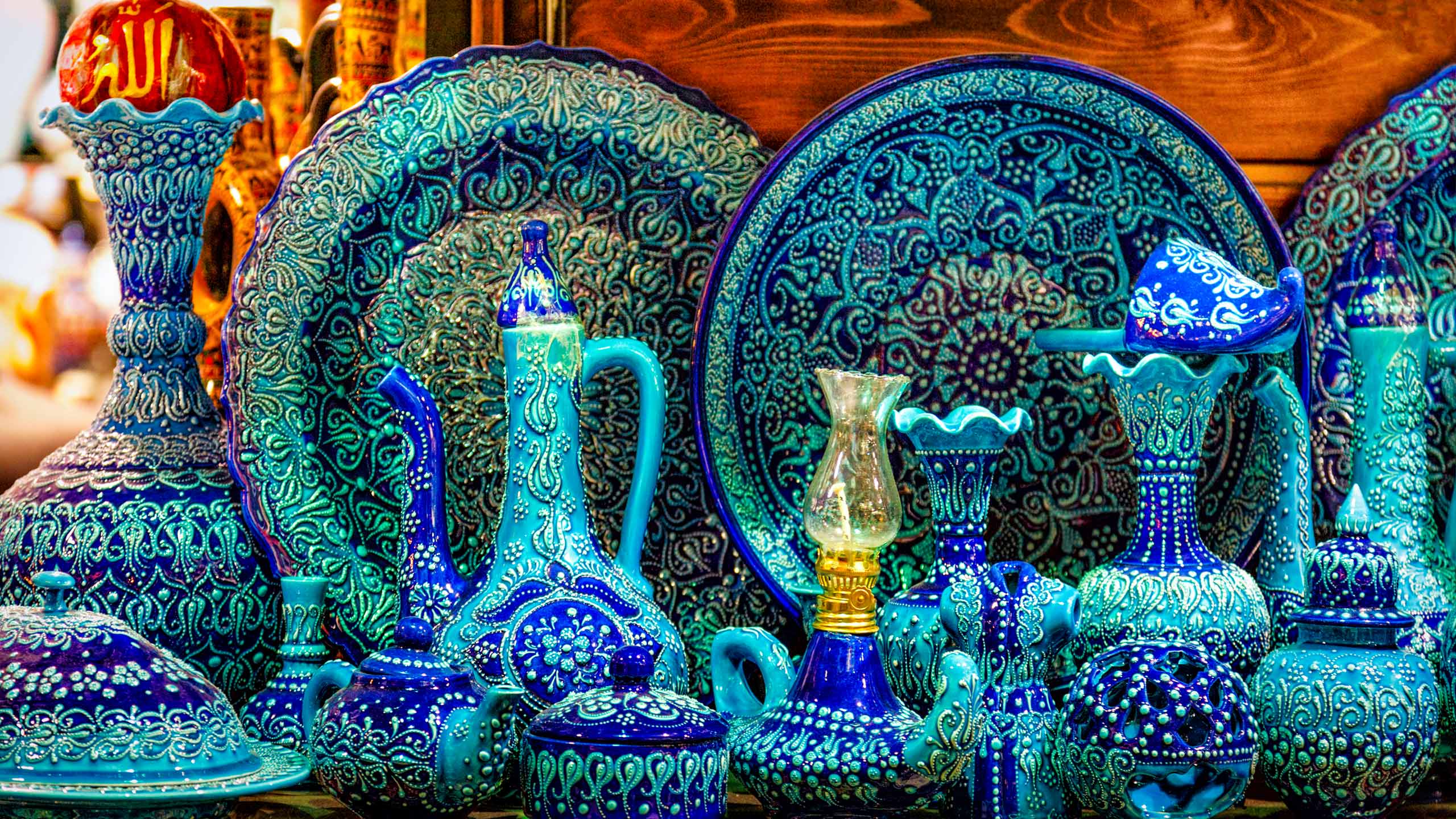 Turkish ceramics at Istambul Grand Bazaar